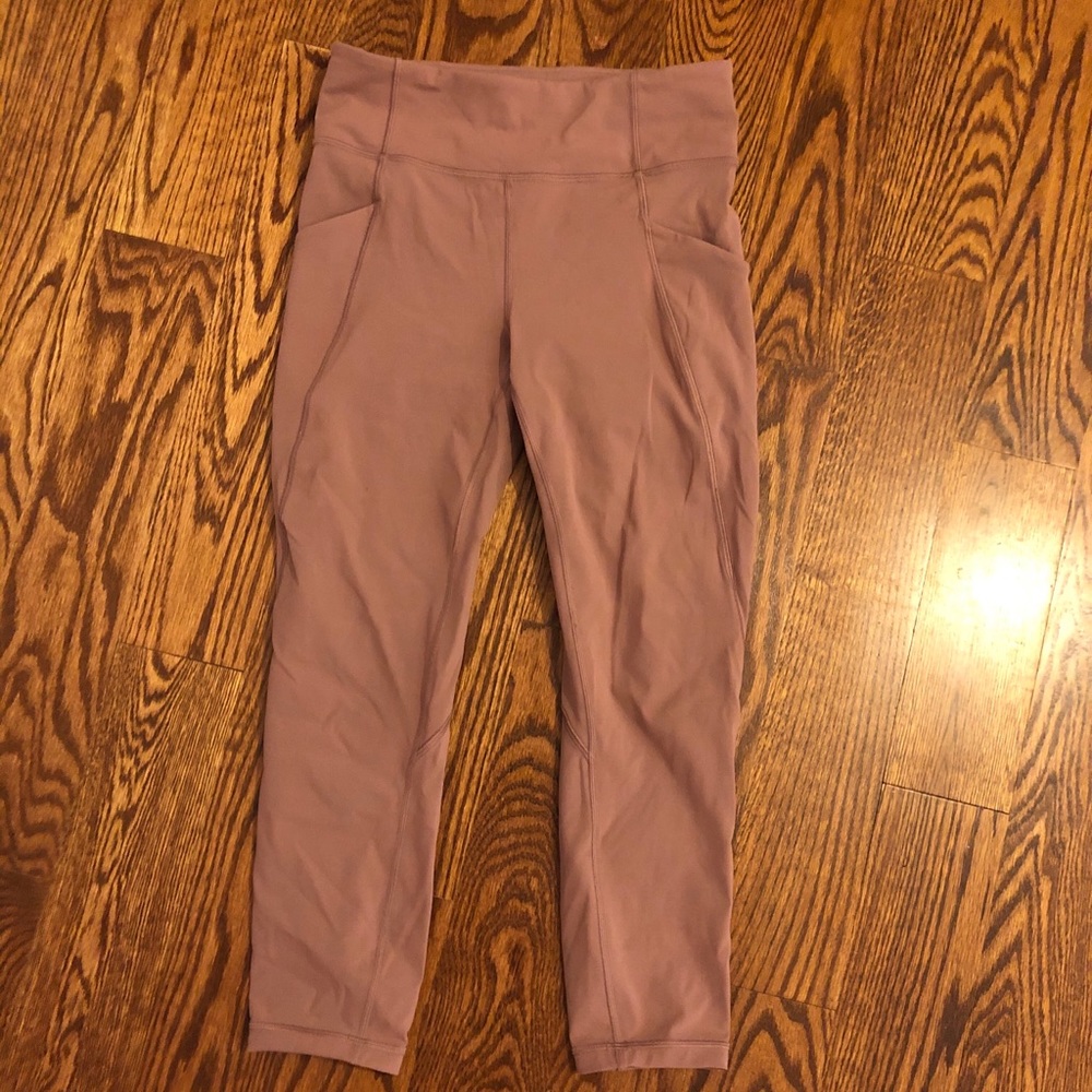 Lululemon time to sweat crop 23” never worn.